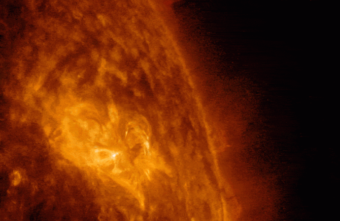 NASA’s SDO Captures Images of a Mid-Level Solar Flare