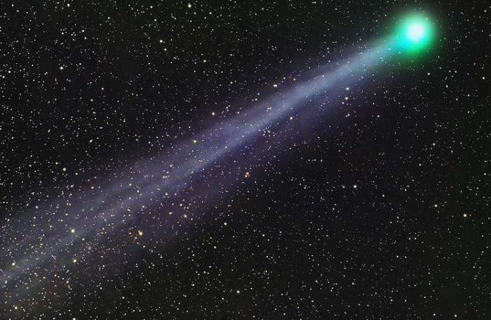 Comet Lovejoy shows asymmetric behavior at perihelion