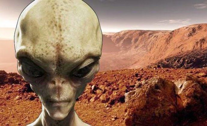 US Soldier Claims He Has Spent 17 Years Battling ALIENS on MARS