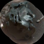 Curiosity Mars Rover Checks Odd-looking Iron Meteorite