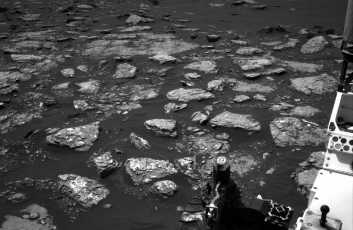 Curiosity Rover Team Examining New Drill Hiatus