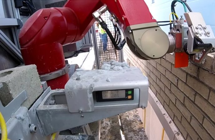 This Robot Works 500% Faster Than Humans, and It Puts Thousands of Jobs at Risk