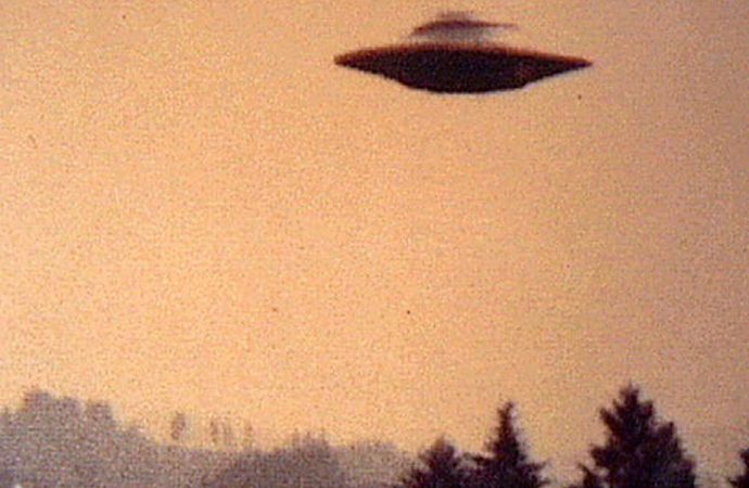 How we would fare in an alien invasion – according to a UFO expert