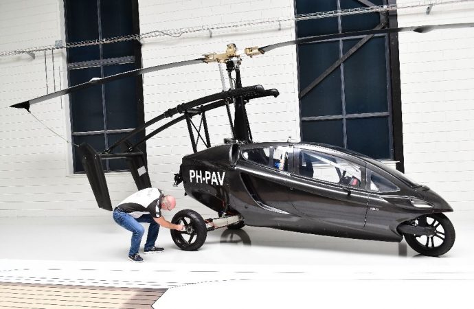 Dutch firm aims to deliver first flying car in 2018