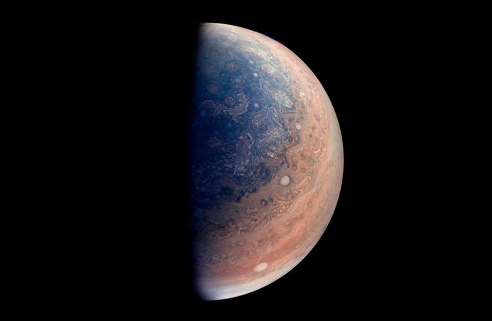 Scientists use meteorites to show that Jupiter is almost as old as the solar system