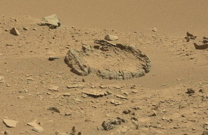 Strange ‘stone circle’ spotted on Mars