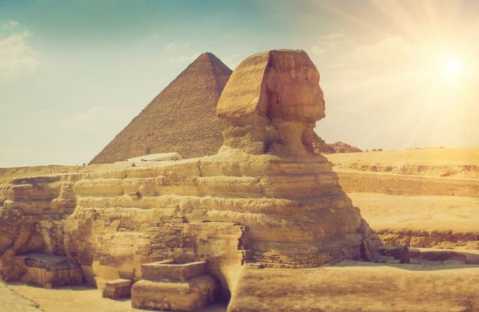 Graham Hancock Reveals Mind Boggling Mysteries Of The Great Pyramid & Who Really Built It