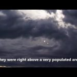 UFO’s appearing over Chicago – NO military flares – December 23 2017