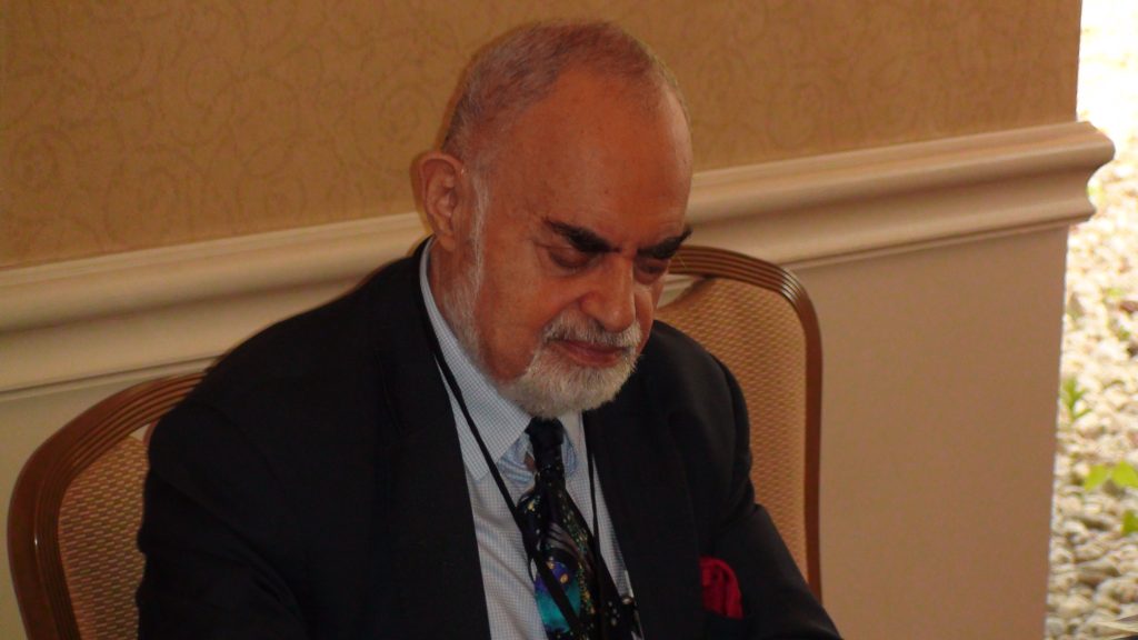 Stanton Friedman receives Lifetime Achievement Award at ACE 2018