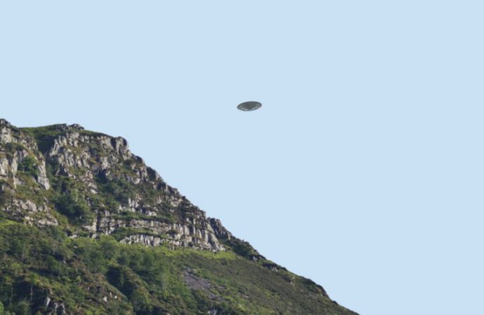 9 UFO Sightings No One Can Explain
