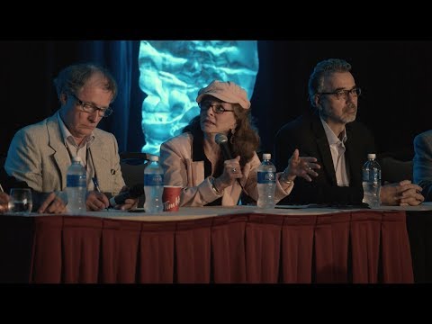 Speaker Round Table on Disclosure at the Alien Cosmic Expo (2018) featuring Richard Dolan, Linda Moulton Howe, Grant Cameron, Stanton T. Friedman and Victor Viggiani. Moderated by Richard Syrett.
