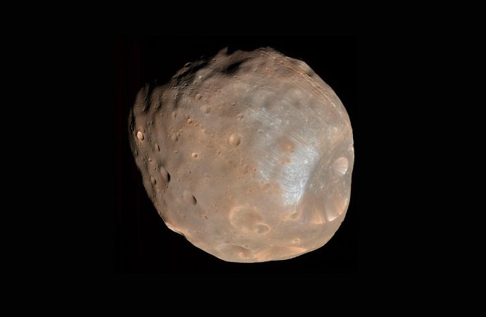 Did a Huge Impact Blast Out Moons of Mars? Old Data Bolsters Theory