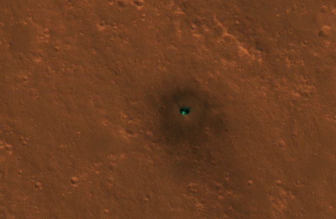 NASA’s Insight Lander on Mars Spotted from Space!