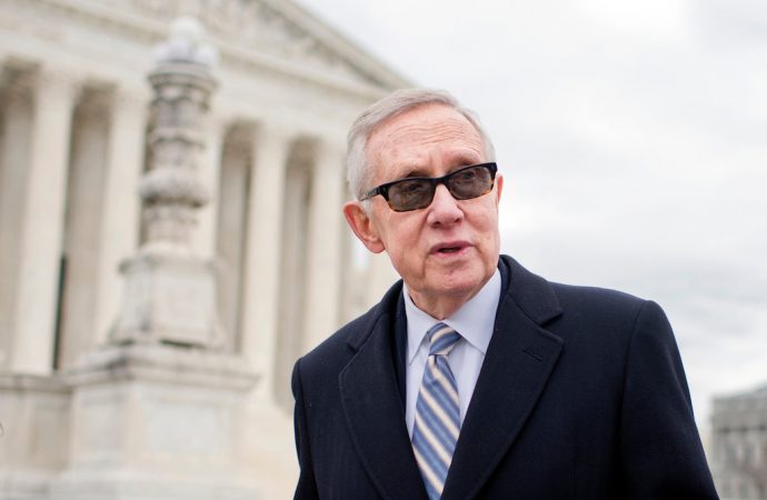 Harry Reid pushing for more UFO research