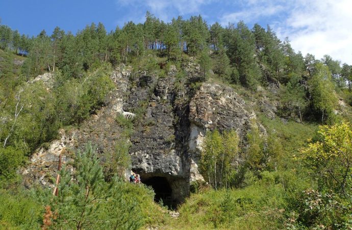Siberian cave findings shed light on enigmatic extinct human species