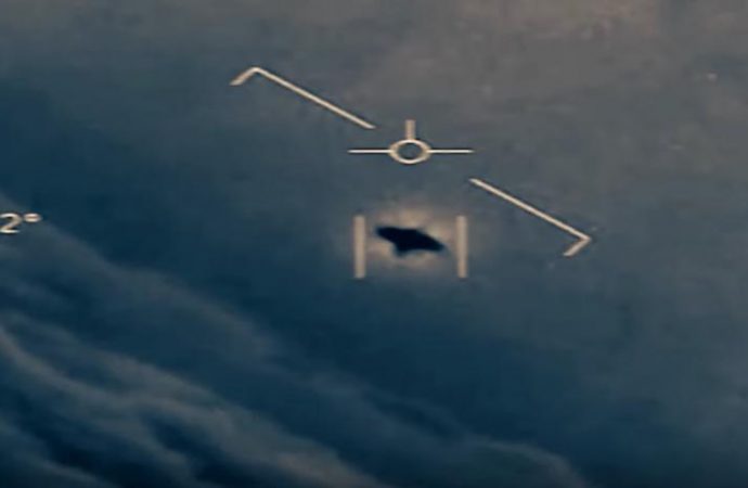 Former U.S. Intelligence Officials to Investigate UFOs In New History Channel Series