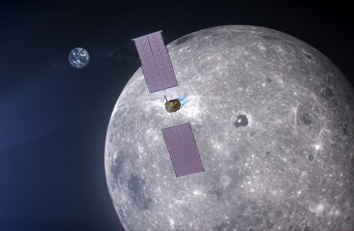 Spacewatch: Nasa awards first contract for lunar space station