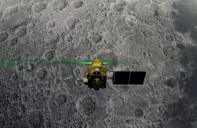India’s first attempt to land on the moon appears to have failed
