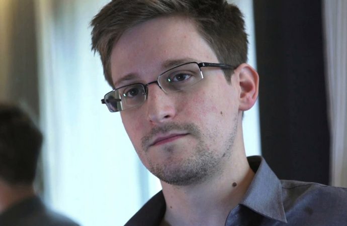 Edward Snowden admits searching CIA databases for proof aliens exist and whether moon landing really did happen
