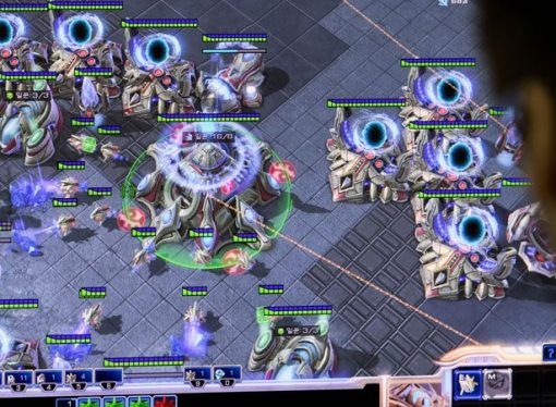 Google AI beats top human players at strategy game StarCraft II