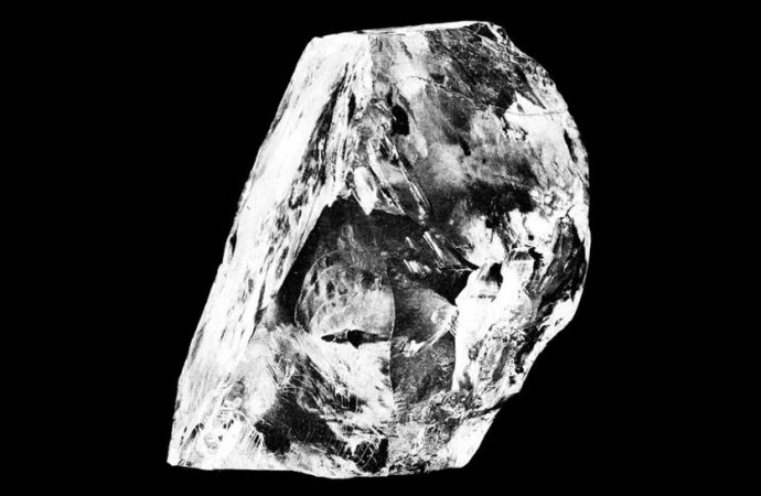 Diamonds Buried 400 Miles Below Surface Could Explain Mysterious Earthquakes