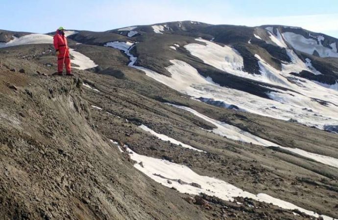 Fossilized seashells show signs of ocean acidification before dinosaur-annihilating asteroid