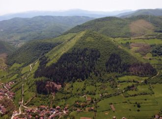 VOLUNTEERING AT BOSNIAN PYRAMIDS 2020