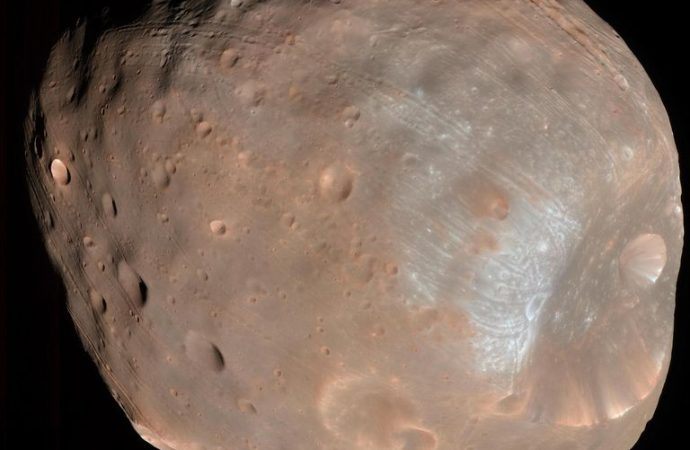JAXA Is Going To Land on Phobos, the 14th Best Moon in the Solar System