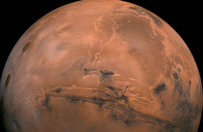 Mysterious ‘hum’ detected amid hundreds of quakes on Mars