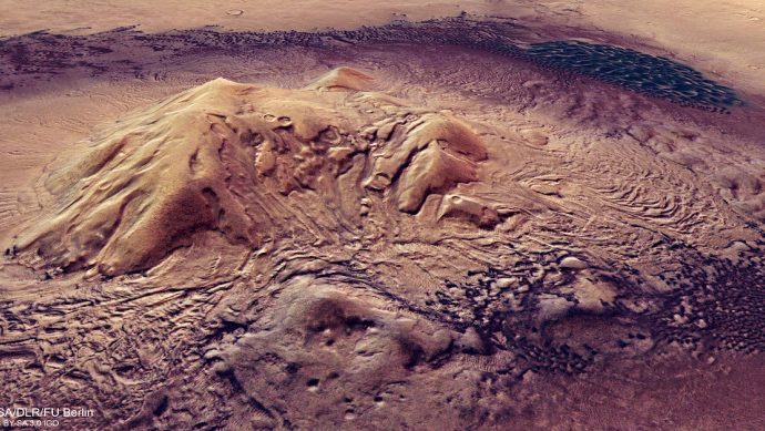 Impressive Images of Mars’ Moreux Crater Captured by Mars Express