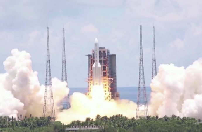China launches its first unmanned mission to Mars