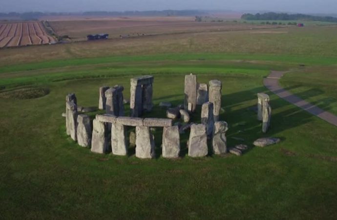 Scientists solve mystery of the origin of Stonehenge megaliths