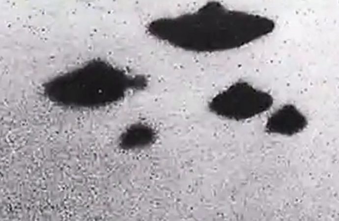 2020 shaping up to be banner year for close encounters as UFO spotting replaces bird watching as new pandemic obsession