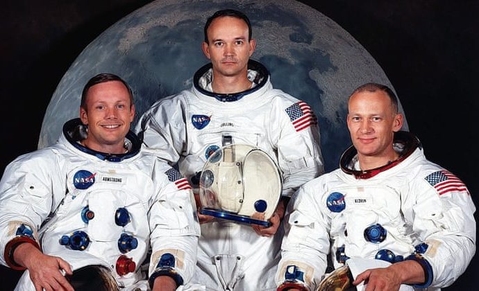 Michael Collins, Apollo 11 astronaut, dies aged 90