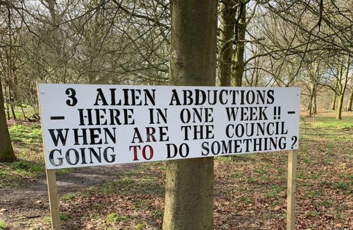 Bizarre sign claims Sedgley has seen three ‘alien abductions’ – and blames council for not helping