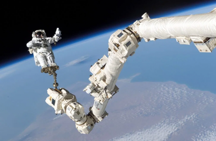 Canadarm2 damaged by ‘lucky strike’ from space junk in orbit