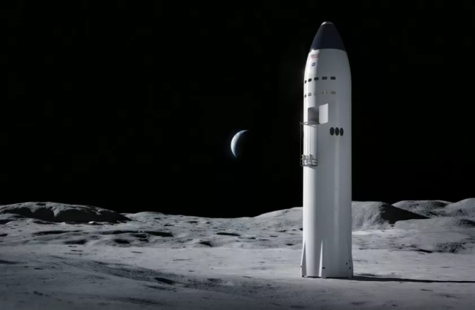 NASA halts human moon lander work with SpaceX amid Blue Origin lawsuit
