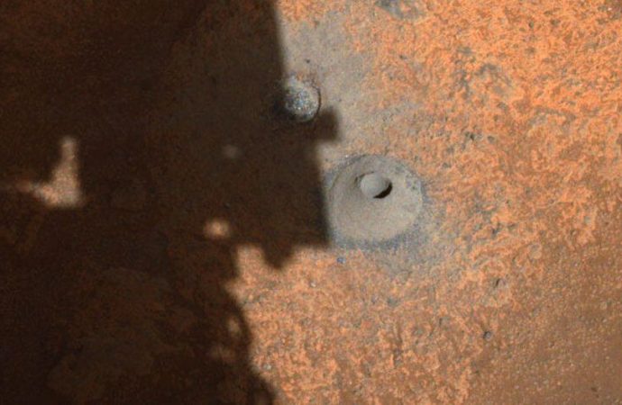 NASA thinks it knows why that Mars rover rock sample went missing