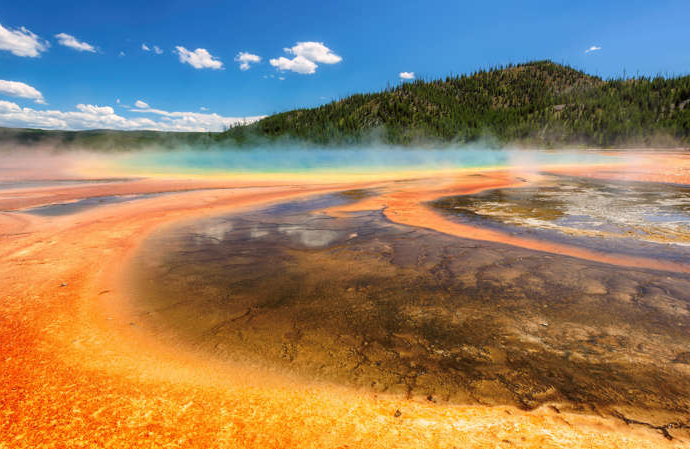 Yellowstone Volcano’s Last Supereruption Started with Decades of Explosions